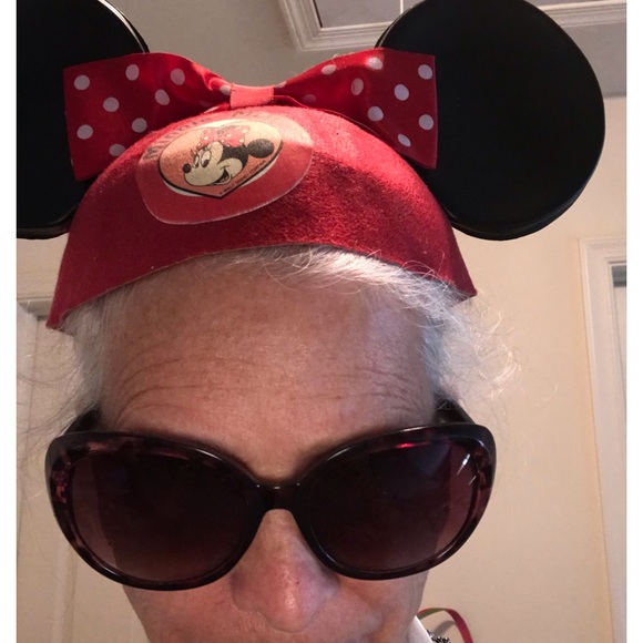 Vintage Minnie Mouse ears/hat - Picture 1 of 6